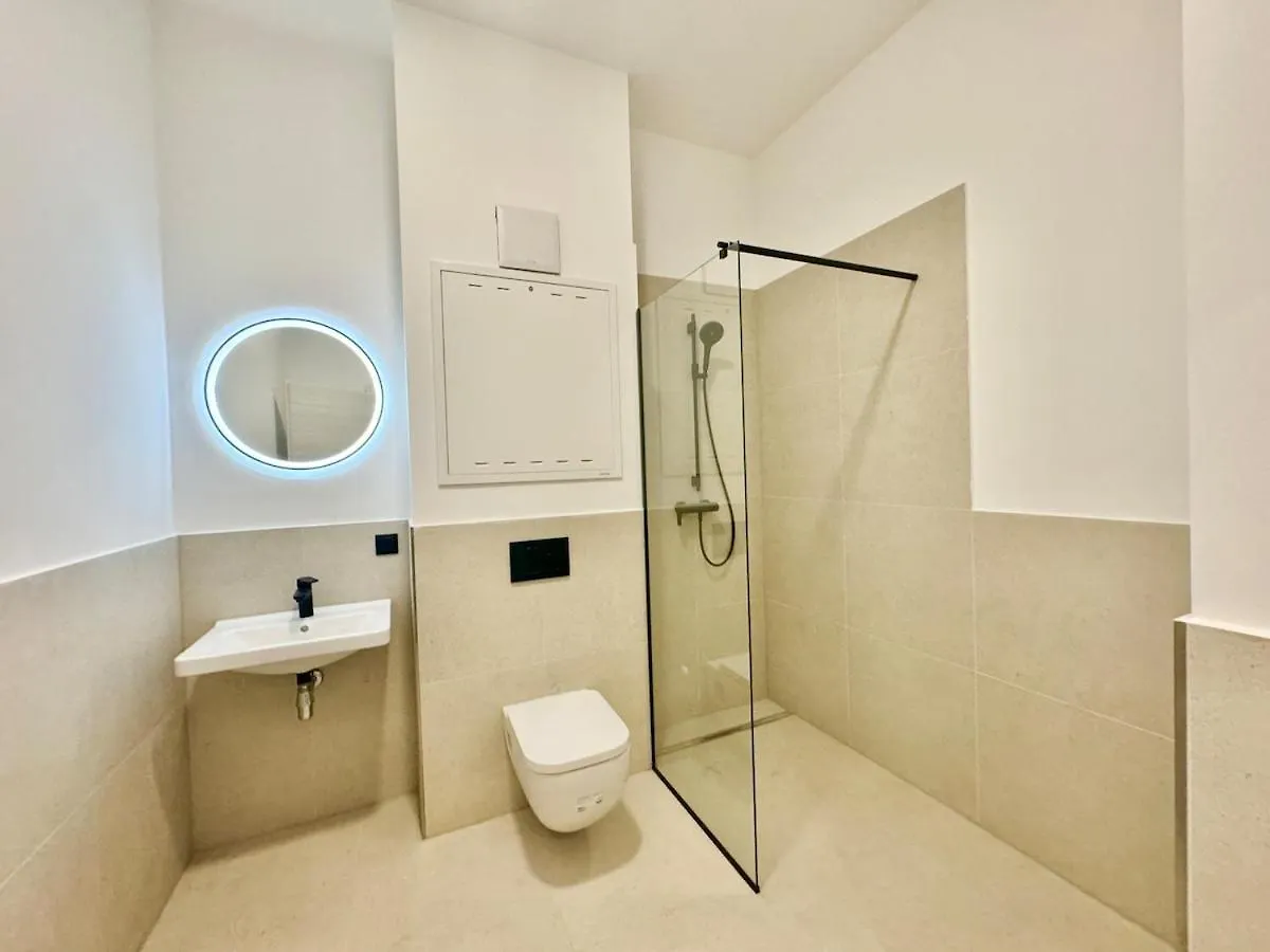 Modern Studio With Free Parking Apartment Vienna